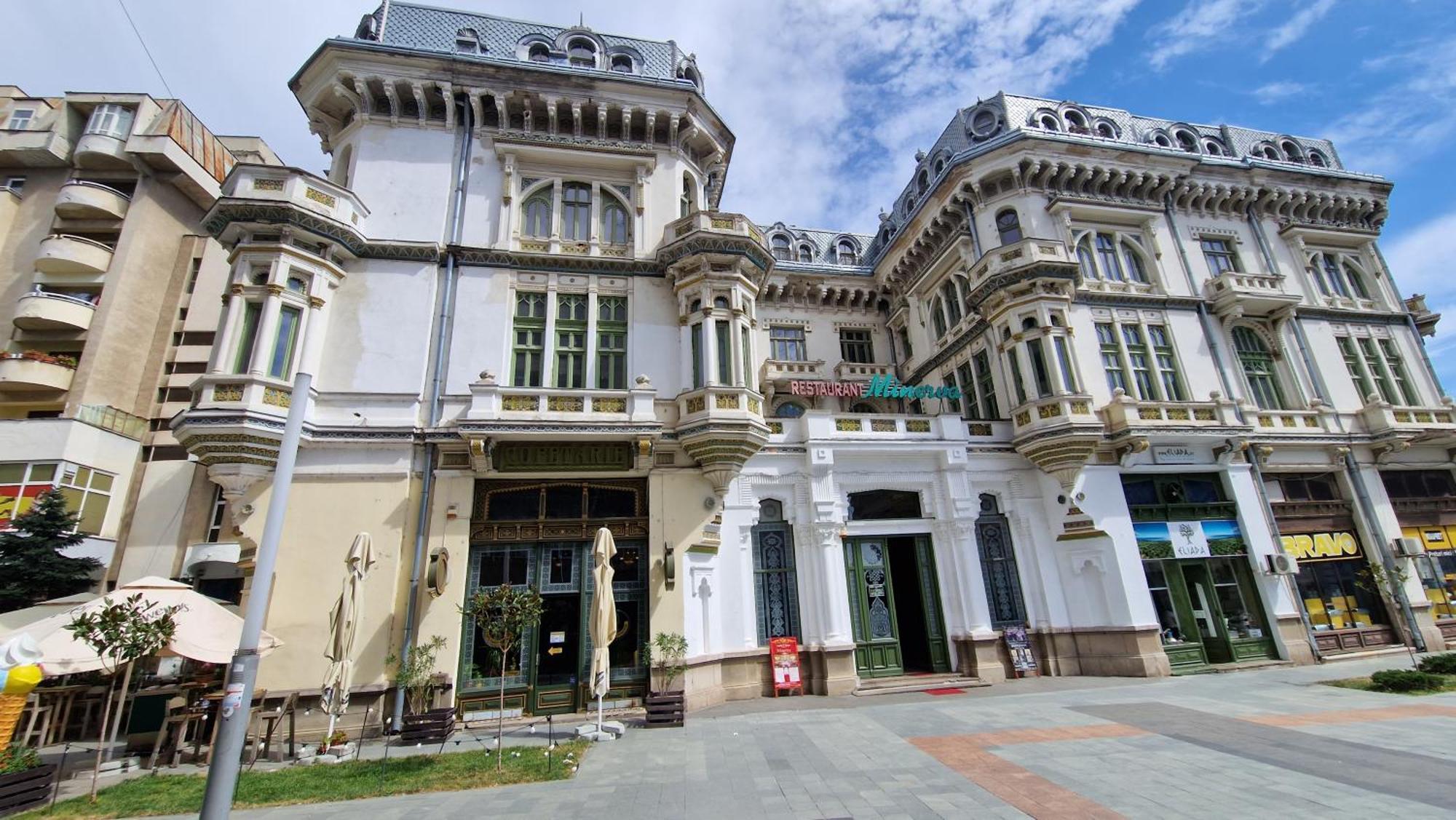 Апартаменты Minerva Studio Крайова Экстерьер фото